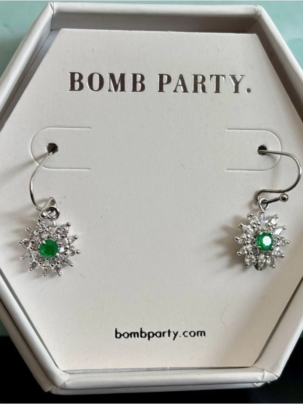 NWT RBP Follow Your Heart Emerald Dangle Earrings.